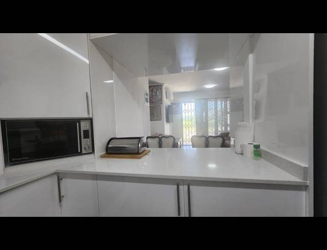 2 BEDROOM APARTMENT FOR SALE IN NORTH BEACH